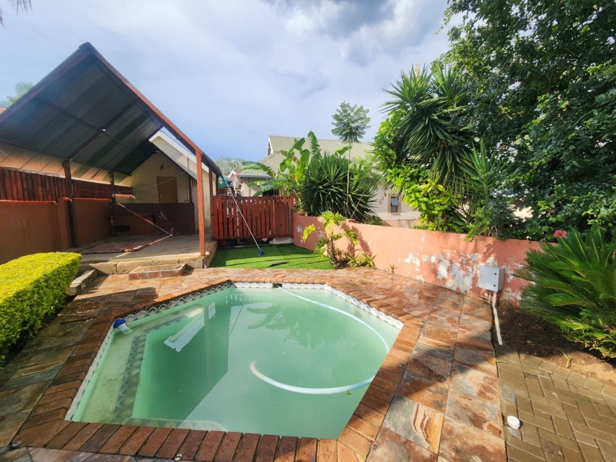 3 Bedroom Property for Sale in Geelhoutpark North West